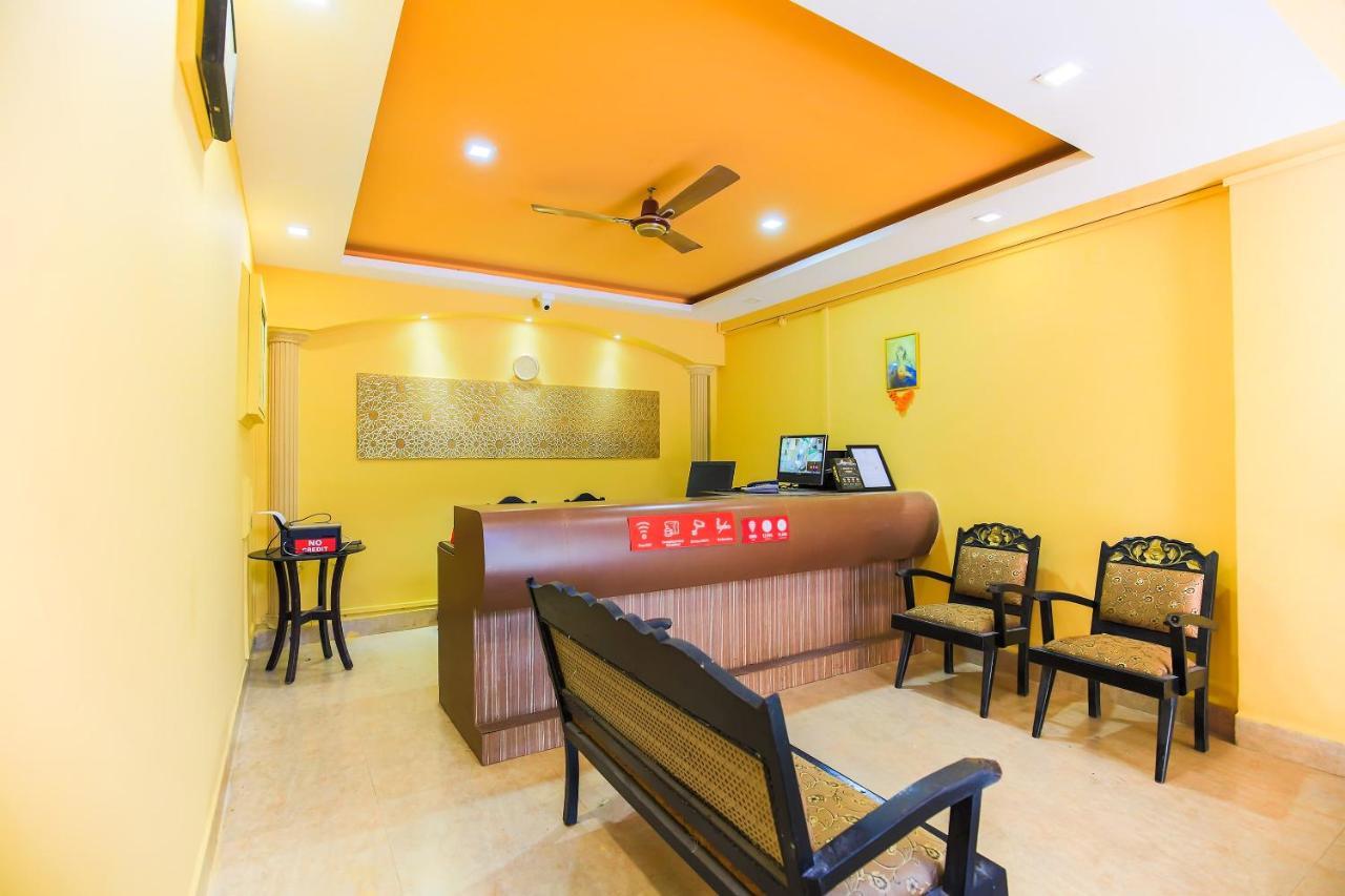 Oyo 18794 Hotel Colva Plaza Екстериор снимка