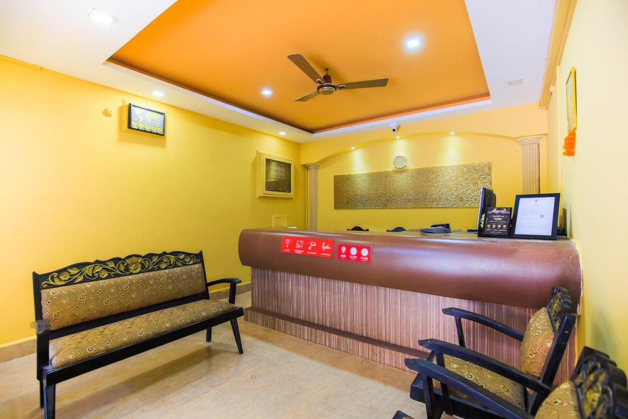 Oyo 18794 Hotel Colva Plaza Екстериор снимка