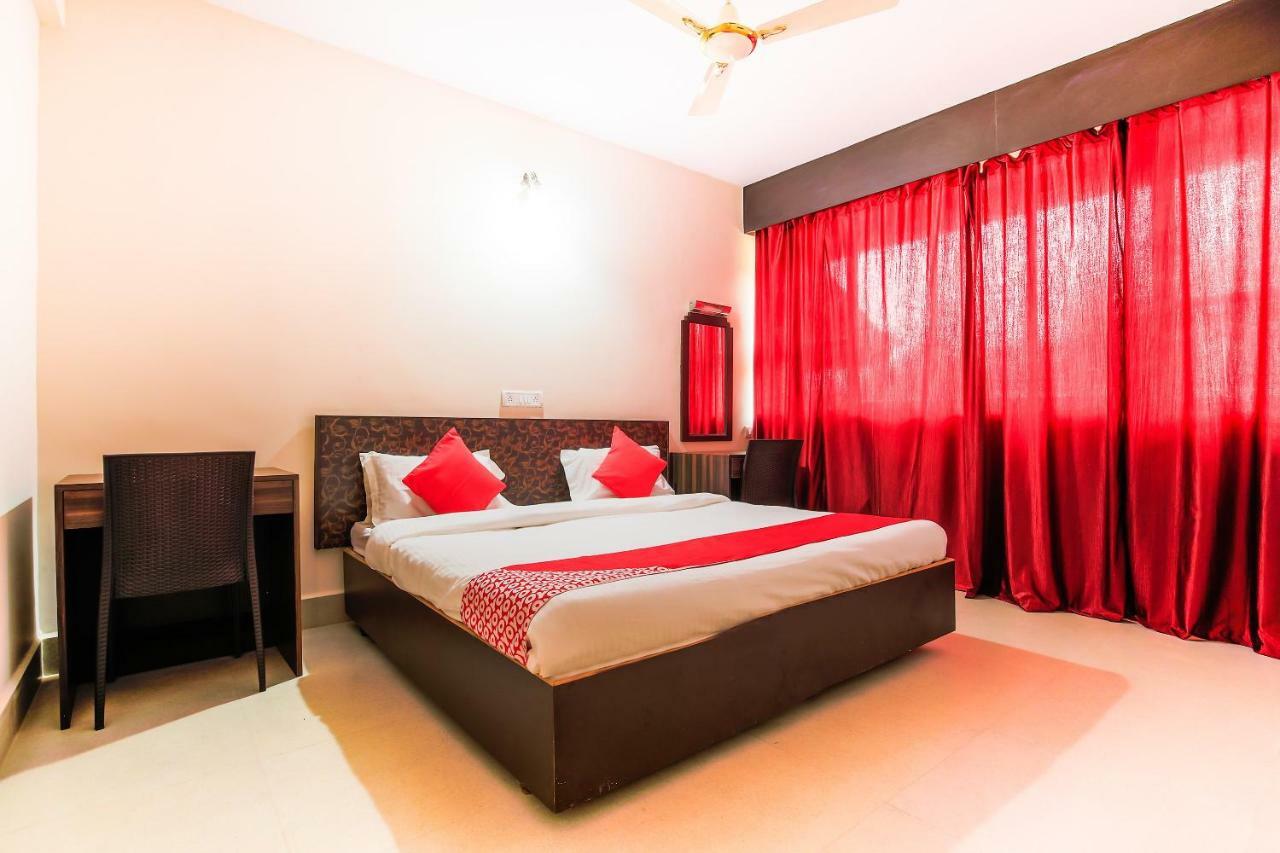 Oyo 18794 Hotel Colva Plaza Екстериор снимка